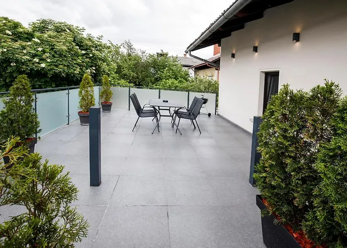 Apartments Vila Apolonia