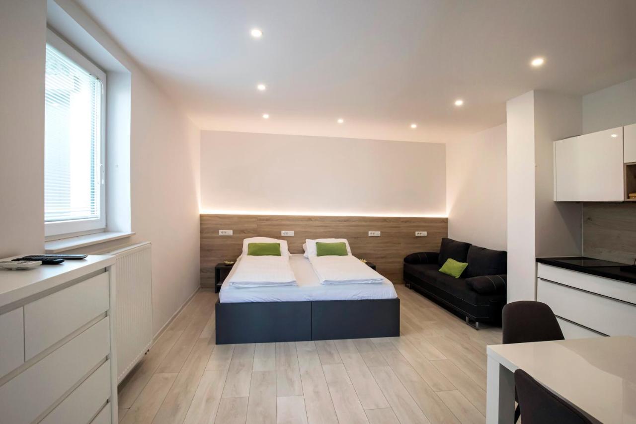 Apolonia Apartment